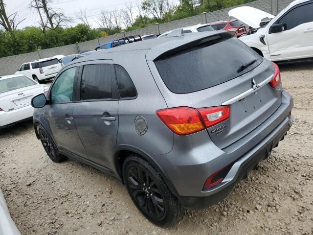 JA4AP3AU0JU008073 - 2018 MITSUBISHI OUTLANDER ES GRAY photo 2