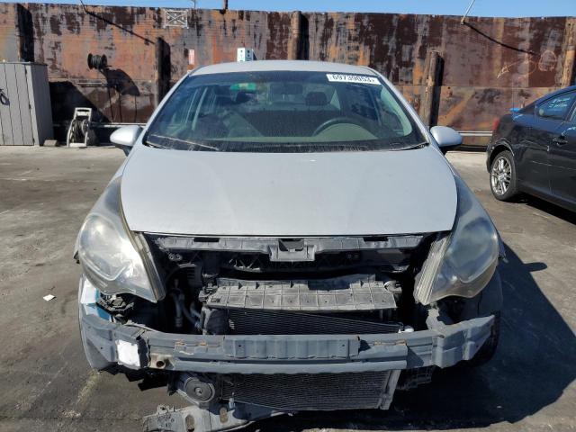 KNADM4A33F6504714 - 2015 KIA RIO LX SILVER photo 5