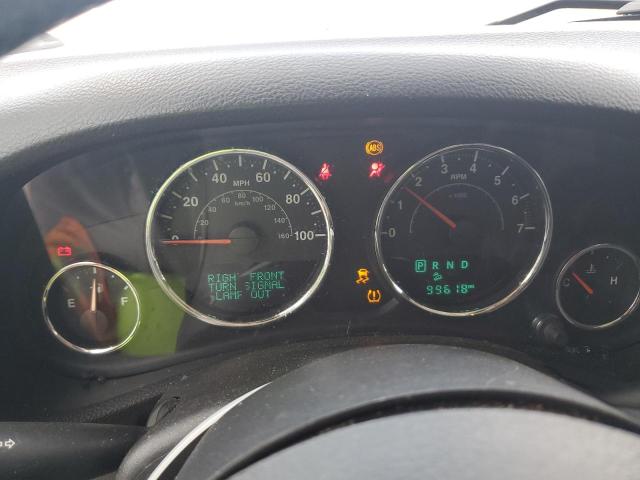 1C4BJWEG1JL937518 - 2018 JEEP WRANGLER UNLIMITED SAHARA SILVER photo 9