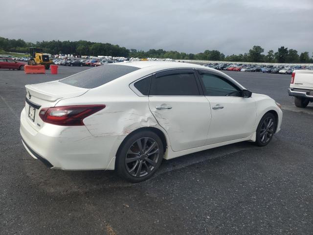 1N4AL3AP1JC254959 - 2018 NISSAN ALTIMA 2.5 WHITE photo 3