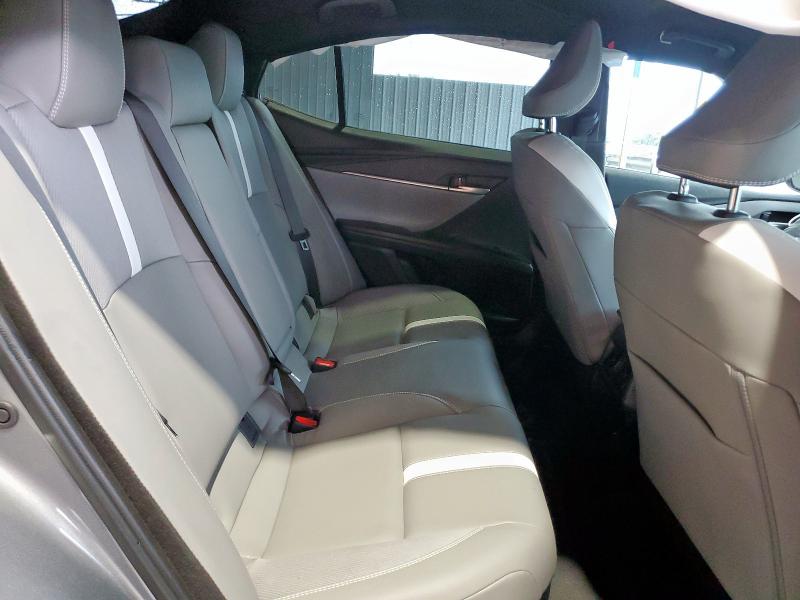 4T1DBADK8SU508026 - 2025 TOYOTA CAMRY XSE SILVER photo 10