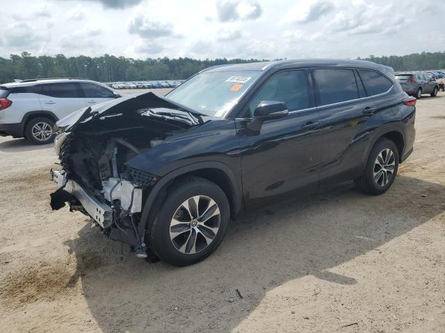 2021 TOYOTA HIGHLANDER XLE, 