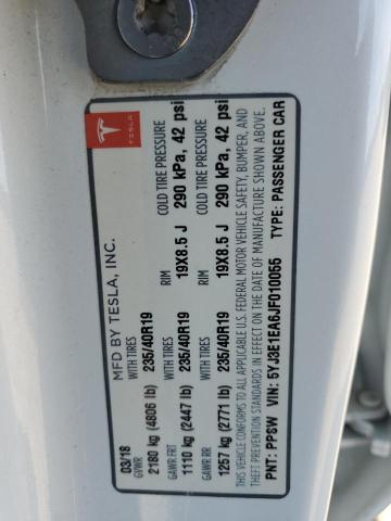 5YJ3E1EA6JF010055 - 2018 TESLA MODEL 3 Beyaz fotoğraf 12