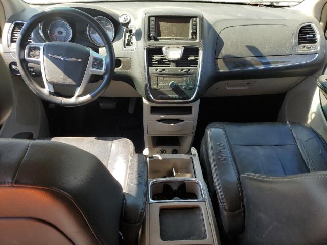 2C4RC1BG2GR141117 - 2016 CHRYSLER TOWN & COU TOURING GRAY photo 8