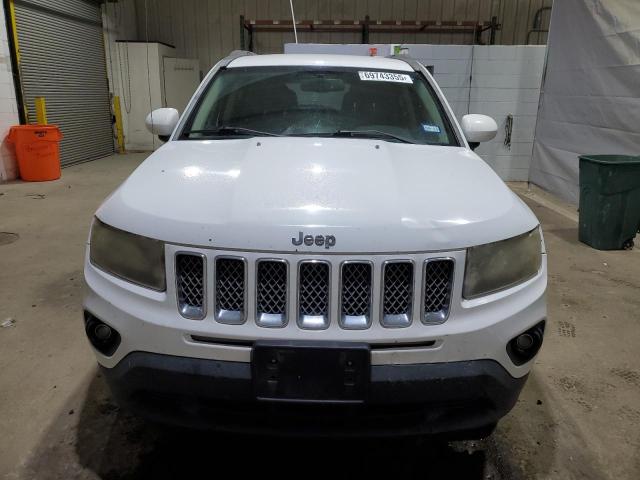 1C4NJCEB7GD620846 - 2016 JEEP COMPASS LATITUDE WHITE photo 5