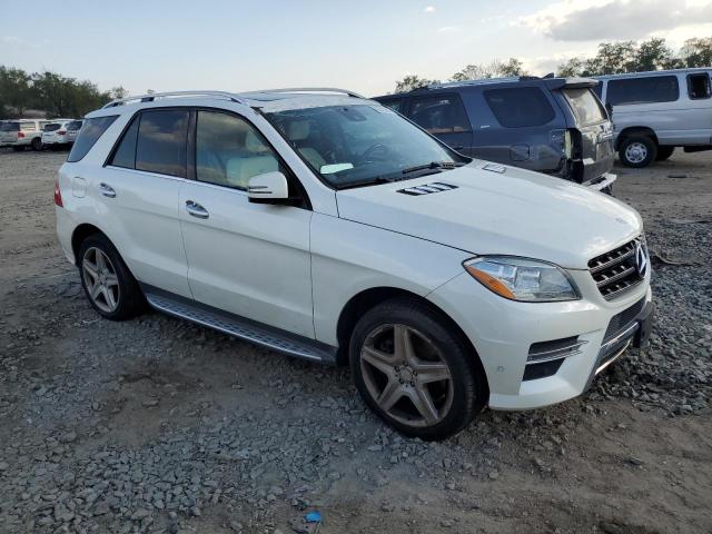 4JGDA7DB3EA330358 - 2014 MERCEDES-BENZ ML 550 4MATIC WHITE photo 4