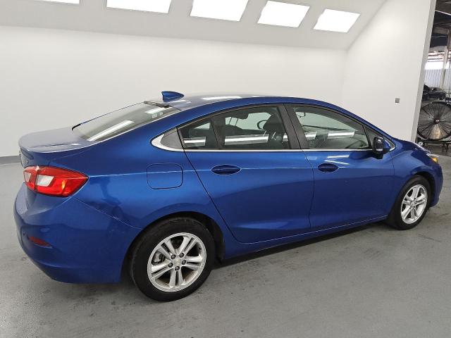 1G1BE5SM4J7153943 - 2018 CHEVROLET CRUZE LT 蓝色 照片 3