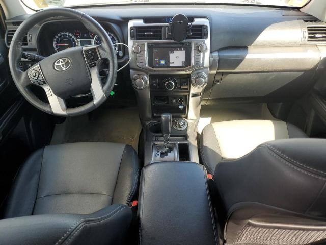 JTEBU5JR3J5515209 - 2018 TOYOTA 4RUNNER SR5/SR5 PREMIUM Серебристый фото 8