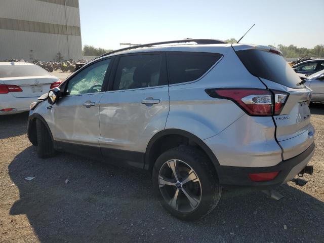 1FMCU9G91HUB89719 - 2017 FORD ESCAPE SE SILVER photo 2