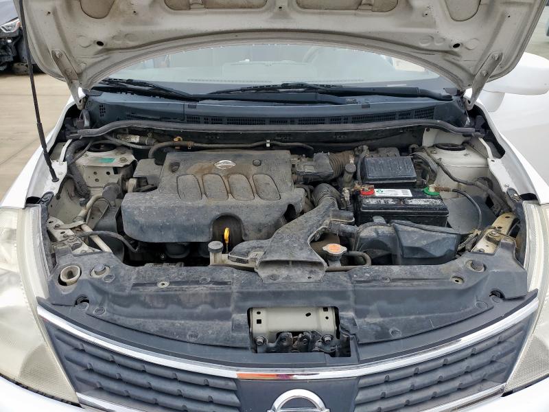 3N1BC11E48L392854 - 2008 NISSAN VERSA S WHITE photo 11