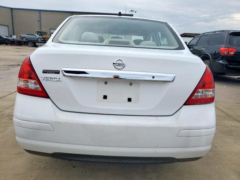3N1BC11E48L392854 - 2008 NISSAN VERSA S WHITE photo 6