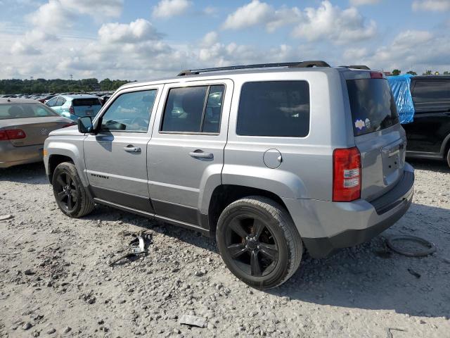 1C4NJPBA4FD429239 - 2015 JEEP PATRIOT SPORT 银色 照片 2