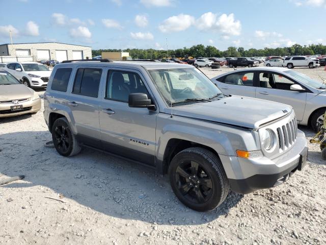 1C4NJPBA4FD429239 - 2015 JEEP PATRIOT SPORT 银色 照片 4