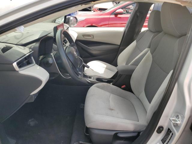 5YFEPMAE9NP285488 - 2022 TOYOTA COROLLA LE 银色 照片 7