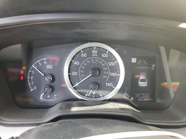 5YFEPMAE9NP285488 - 2022 TOYOTA COROLLA LE 银色 照片 9