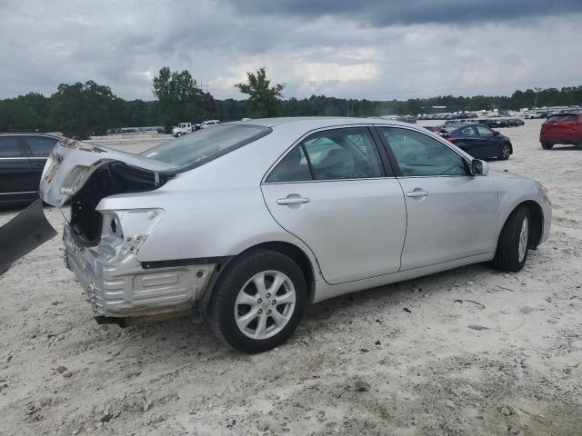 4T1BF3EK9AU072758 - 2010 TOYOTA CAMRY BASE SILVER photo 3