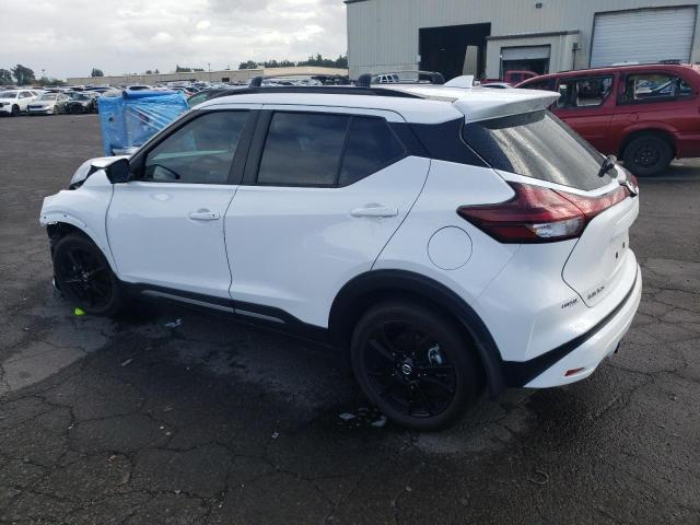 3N1CP5DV9ML519961 - 2021 NISSAN KICKS SR WHITE photo 2