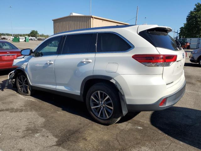 5TDJZRFHXKS588372 - 2019 TOYOTA HIGHLANDER SE 白色 照片 2