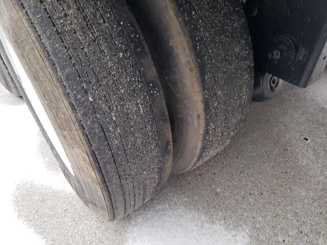 1UYVS2532WM421025 - 1998 UTILITY REEFER WHITE photo 8