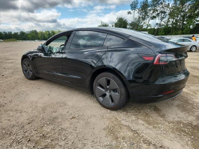 5YJ3E1EB8NF336972 - 2022 TESLA MODEL 3 أسود صورة 2