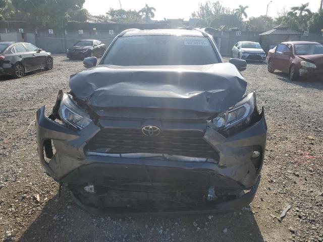 2T3W1RFV3LC073038 - 2020 TOYOTA RAV4 XLE GRAY photo 5