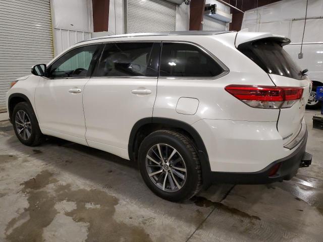 5TDJZRFH9JS558343 - 2018 TOYOTA HIGHLANDER SE WHITE photo 2