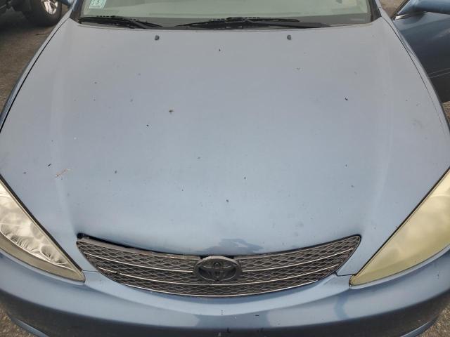 JTDBE32KX40263158 - 2004 TOYOTA CAMRY LE BLUE photo 11