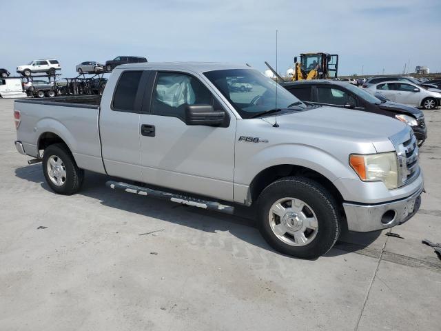 1FTEX1CM8EKF53366 - 2014 FORD F150 SUPER CAB SILVER photo 4