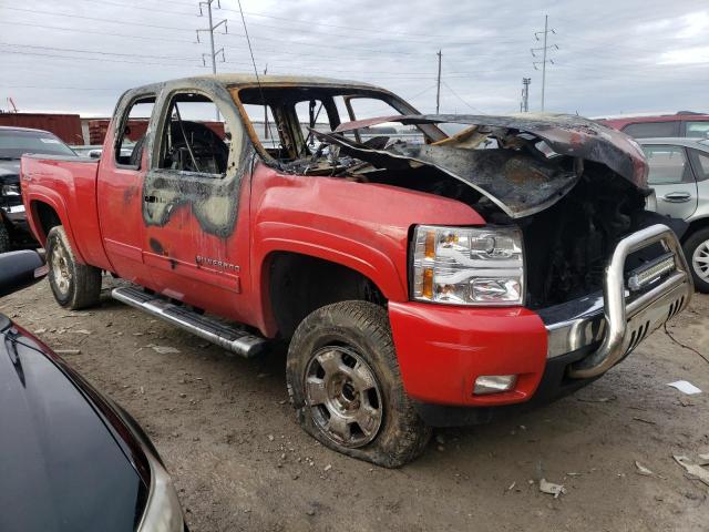 1GCRKSE36BZ119914 - 2011 CHEVROLET SILVERADO RED photo 4