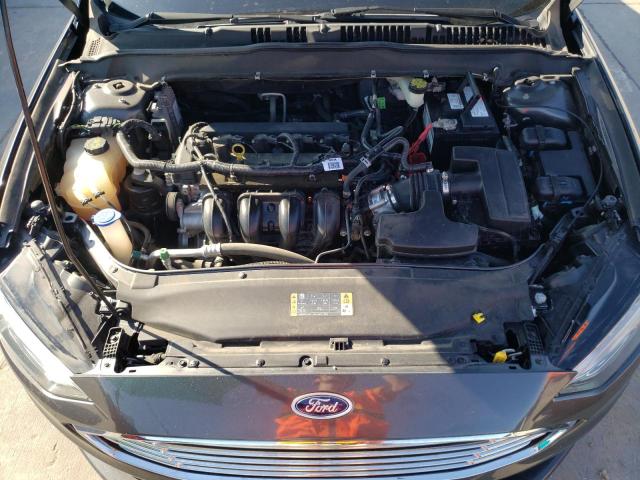 3FA6P0H78HR370038 - 2017 FORD FUSION SE GRAY photo 11