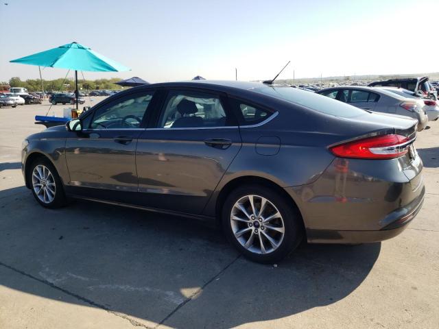 3FA6P0H78HR370038 - 2017 FORD FUSION SE GRAY photo 2