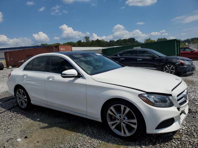 WDDWF4JB0JR340574 - 2018 MERCEDES-BENZ C 300 WHITE photo 4
