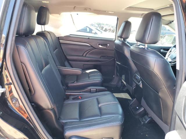 5TDKZRFH8JS528139 - 2018 TOYOTA HIGHLANDER SE 黑色 照片 11