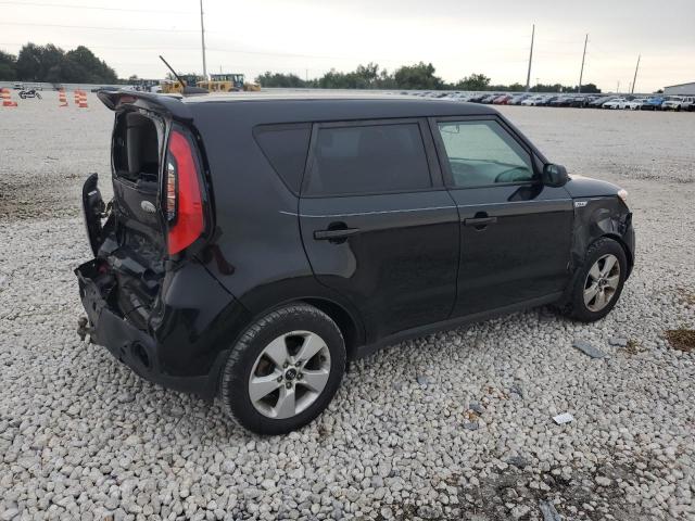 KNDJN2A25J7625147 - 2018 KIA SOUL BLACK photo 3