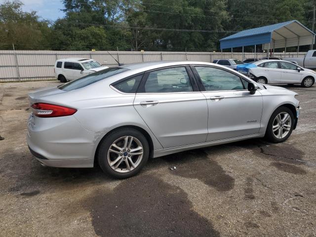 3FA6P0LUXJR140035 - 2018 FORD FUSION SE HYBRID SILVER photo 3