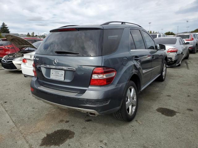 4JGBB5GB0BA731222 - 2011 MERCEDES-BENZ ML 350 GRAY photo 3