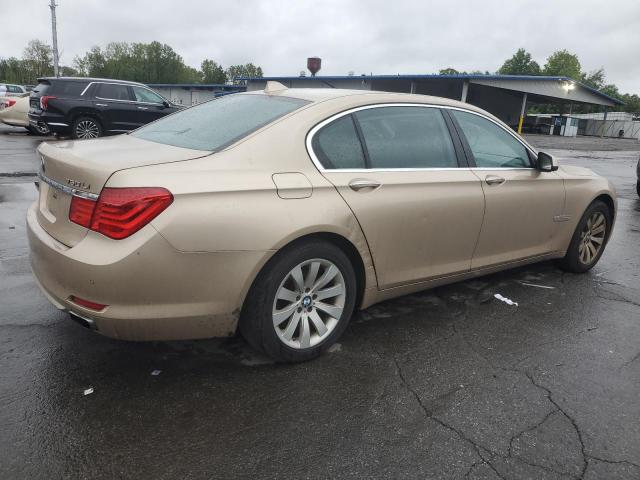 WBAKC8C52ACY68441 - 2010 BMW 7 SERIES LI XDRIVE GOLD photo 3