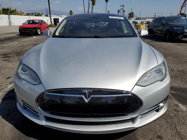 5YJSA1DN7DFP05502 - 2013 TESLA MODEL S ვერცხლისფერი ფოტო 5
