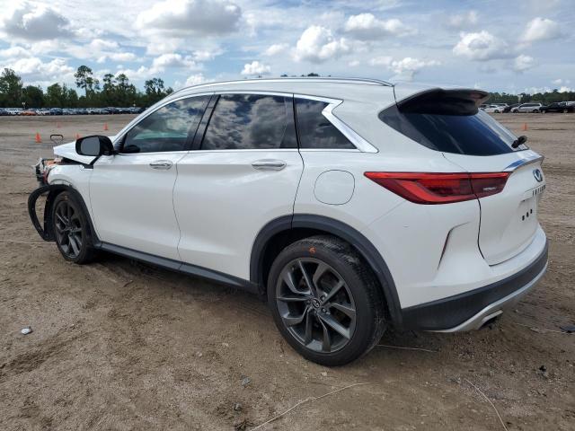 3PCAJ5M14KF103251 - 2019 INFINITI QX50 ESSENTIAL WHITE photo 2