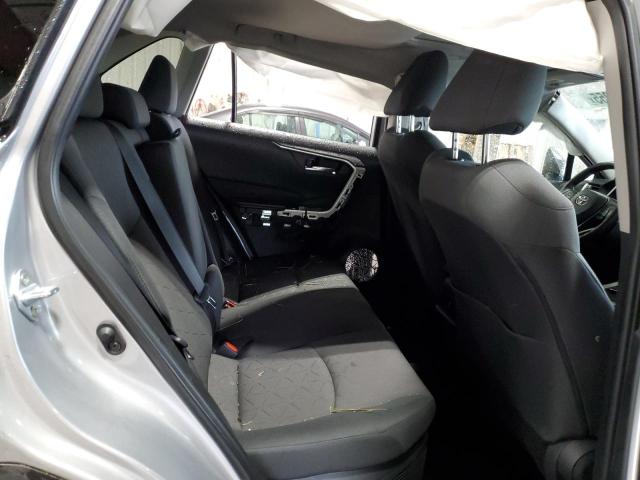 2T3RWRFV3RW210128 - 2024 TOYOTA RAV4 XLE SILVER photo 11