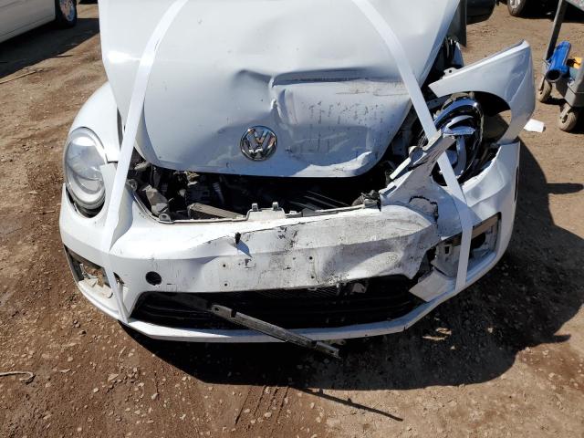 3VWFD7AT4JM709512 - 2018 VOLKSWAGEN BEETLE S WHITE photo 11