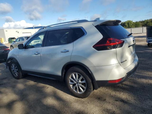 5N1AT2MT0JC825401 - 2018 NISSAN ROGUE S أبيض صورة 2