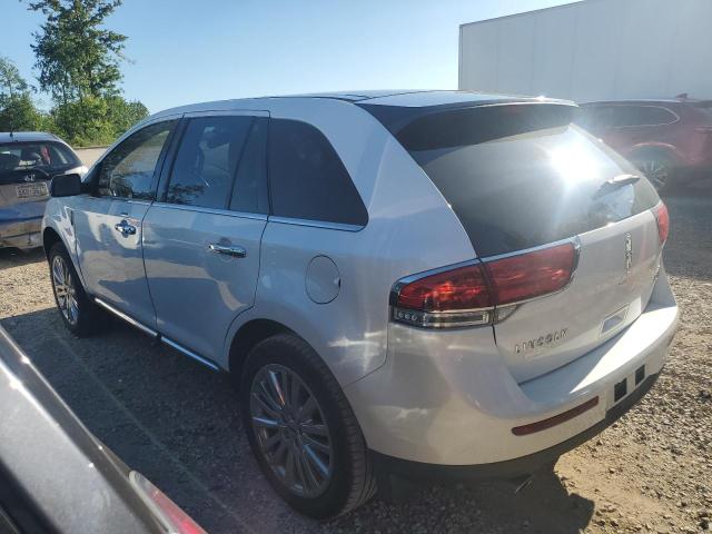 2LMDJ6JK3CBL06677 - 2012 LINCOLN MKX WHITE photo 2