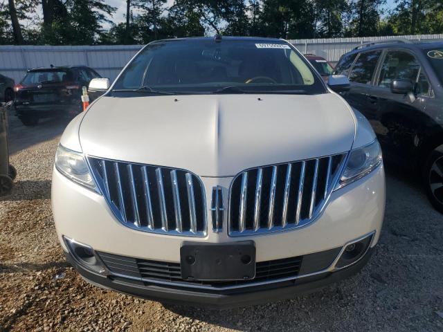2LMDJ6JK3CBL06677 - 2012 LINCOLN MKX WHITE photo 5