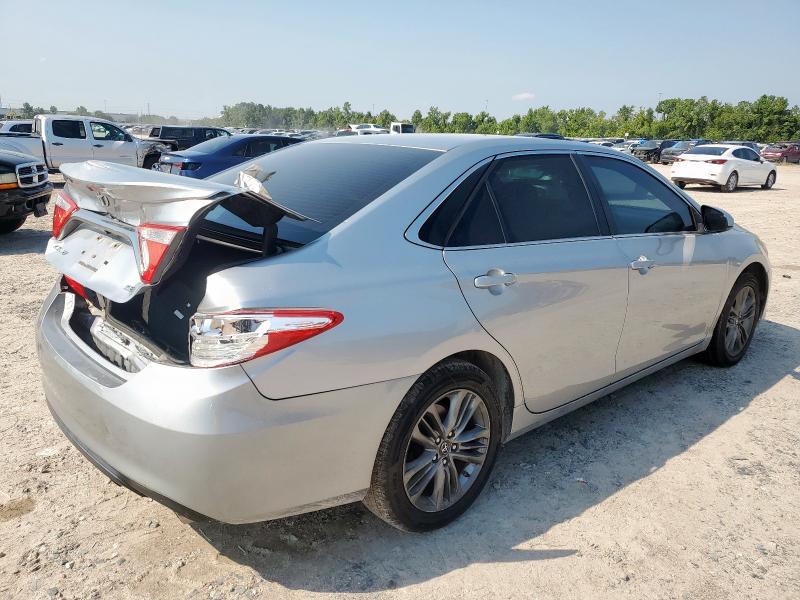 4T1BF1FKXGU207774 - 2016 TOYOTA CAMRY LE SILVER photo 3