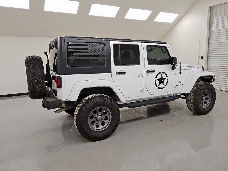 1C4BJWEG9GL333949 - 2016 JEEP WRANGLER U SAHARA WHITE photo 3