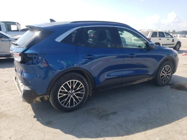 1FMCU0KZXNUA18336 - 2022 FORD ESCAPE SEL BLUE photo 3