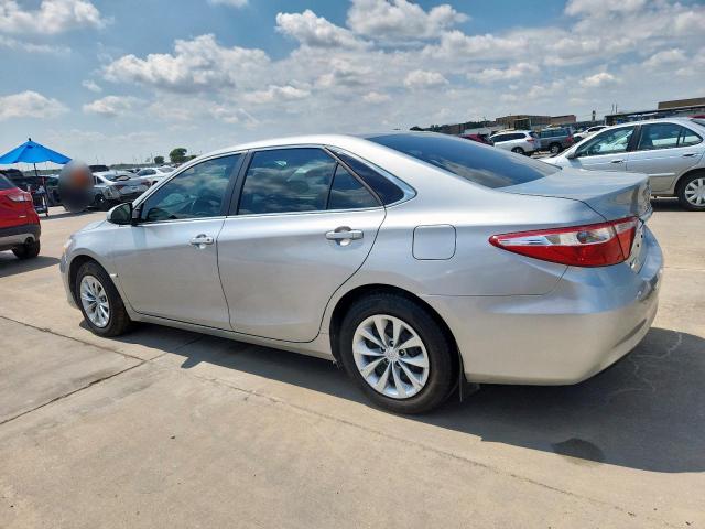 4T1BF1FK9GU542234 - 2016 TOYOTA CAMRY LE 银色 照片 2