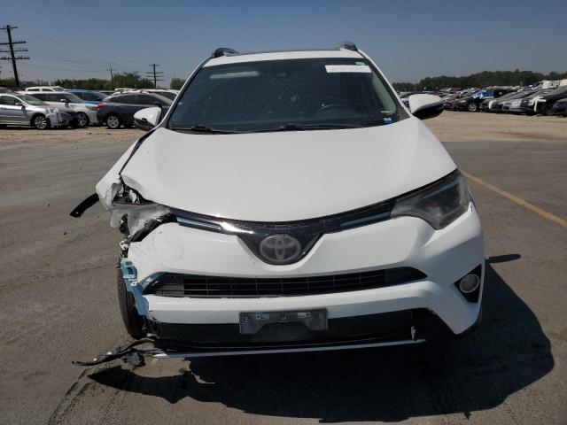 JTMRFREV3HD209557 - 2017 TOYOTA RAV4 XLE WHITE photo 5