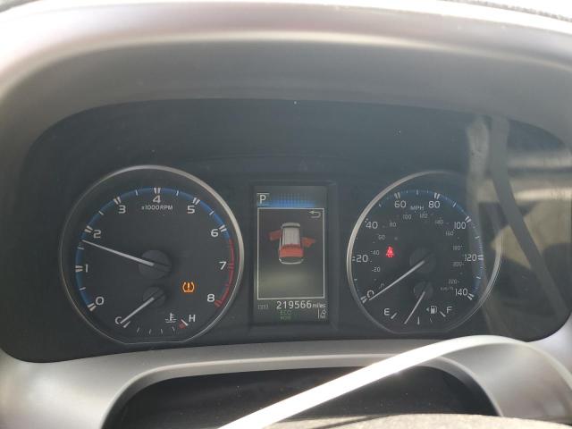 JTMRFREV3HD209557 - 2017 TOYOTA RAV4 XLE WHITE photo 9